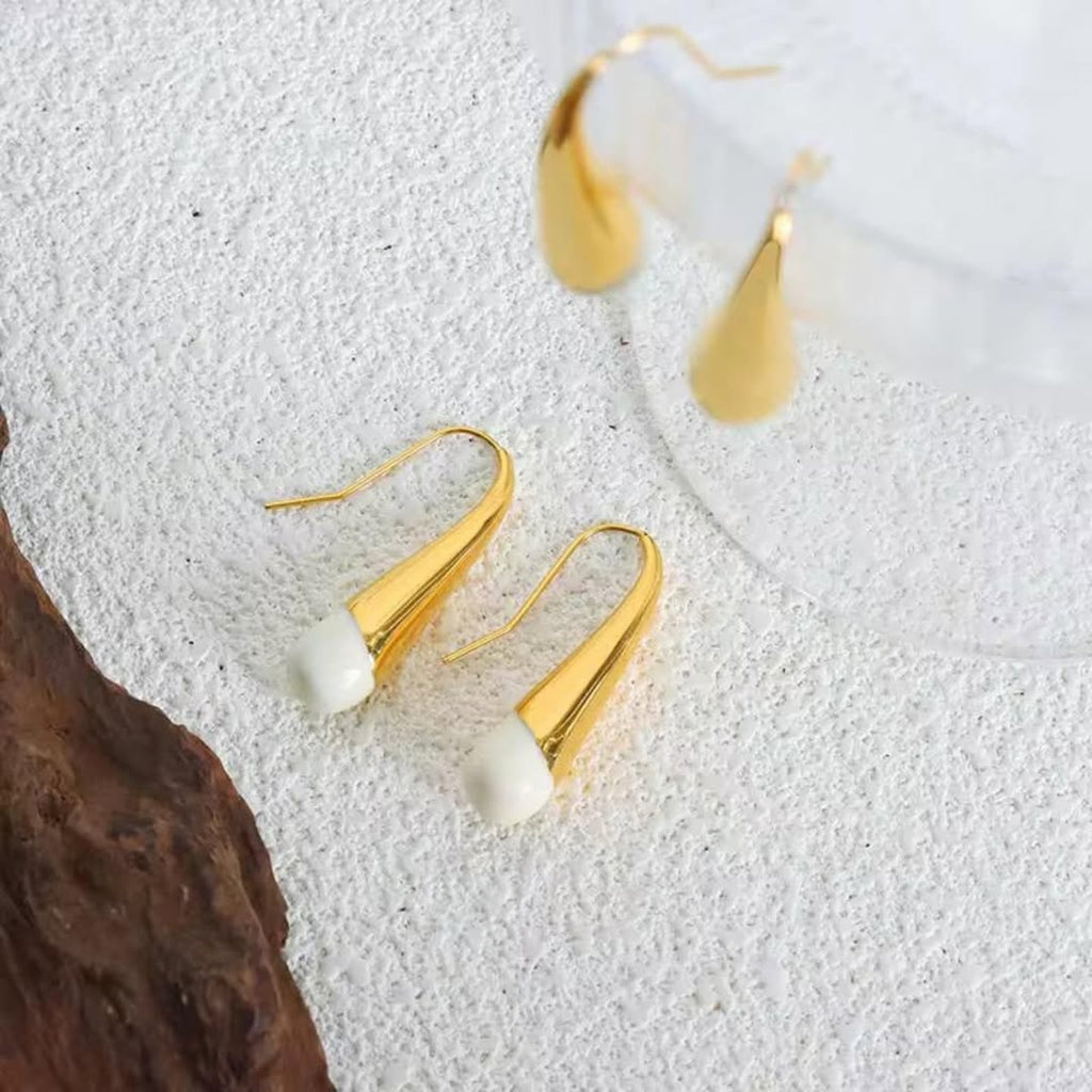 SlayyShine Eclet Earrings in 18K gold plating with sleek minimal design