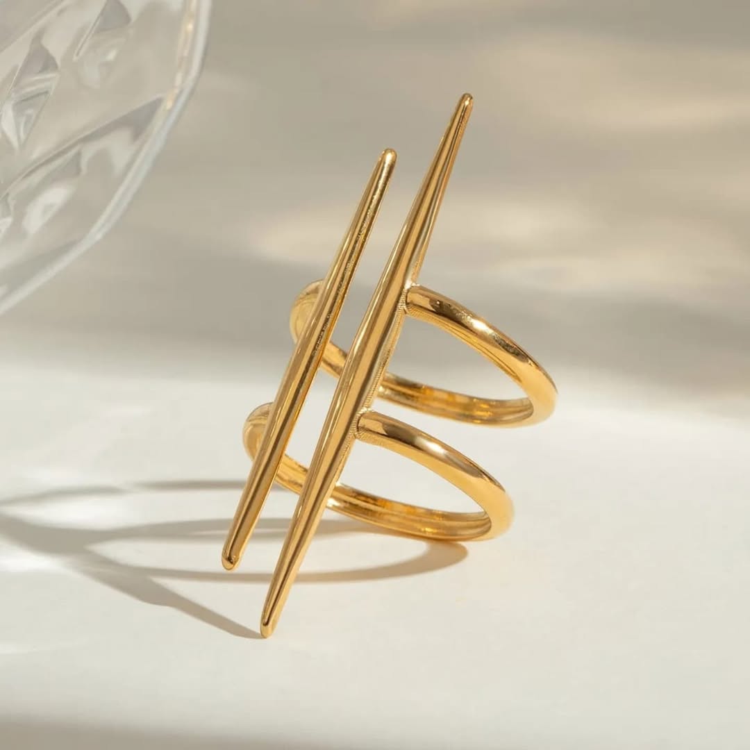 SlayyShine The Parallel Ring in 18K gold plating with sleek minimal design